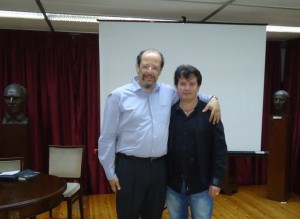 Ο ΑΝΤΩΝΗΣ ΚΟΜΙΝΗΣ, ΤΑΜΙΑΣ ΤΗΣ ΕΕΛ ΚΑΙ ΣΥΝΤΟΝΙΣΤΗΣ ΤΗΣ ΕΚΔΗΛΩΣΗΣ ΜΕ ΤΟΝ ΚΩΣΤΑ ΕΥΑΓΓΕΛΑΤΟ.