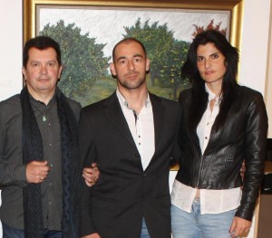 Κώστας Ευαγγελάτος, Παρίσης Κουλουμπής, πρόεδρος πολιτιστικού Αγκώνας, Βάνια Σαμόλη.