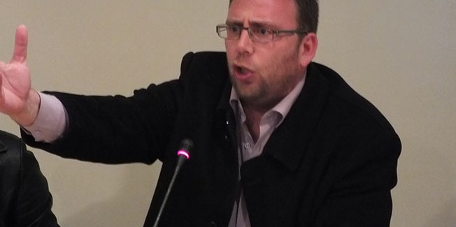 Ανουσάκης ο κομμουνιστοφάγος!!!