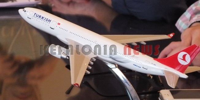 ΠΡΩΤΑΘΛΗΤΕΣ ΤΑ ΙΟΝΙΑ ΝΗΣΙΑ  ΣΤΙΣ ΤΟΥΡΙΣΤΙΚΕΣ ΑΦΙΞΕΙΣ