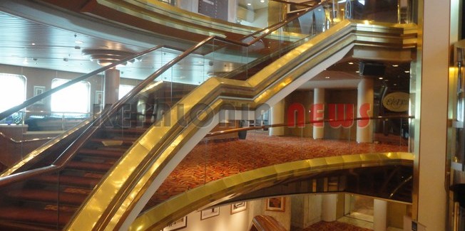 Ένα σύγχρονο και όμορφο μεγαθήριο των θαλασσών.