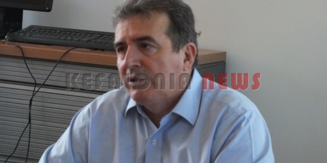 Ο Υπουργός Μιχ. Χρυσοχοίδης  στην  Κεφαλονιά.