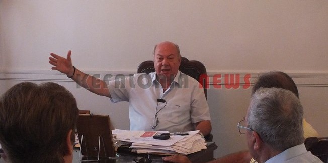 Ξεσπάθωσε ο Δήμαρχος για όσους σνομπάρουν τις εκδηλώσεις.