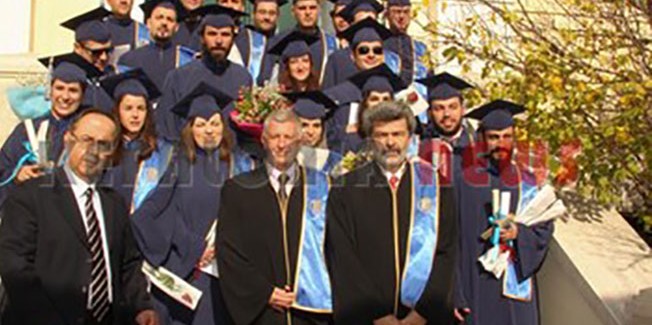 Καλή τύχη στους νέους πτυχιούχους από το Ληξούρι.