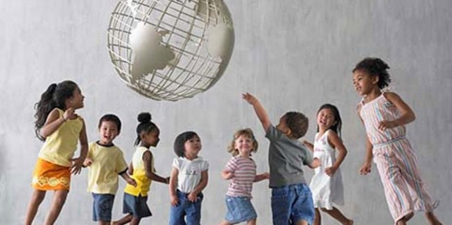 Στα ίχνη… της χαμένης αθωότητας