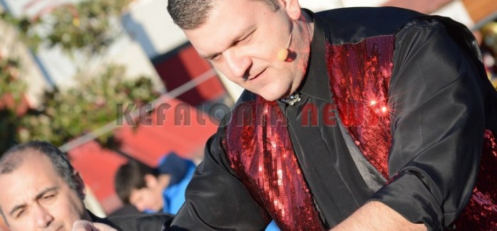 Ο Μάγος Όσκαρ μάγεψε τα παιδιά στο  Ληξούρι.