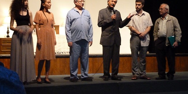 Η ΚΑΝΑΔΙΚΗ ΟΜΟΓΕΝΕΙΑ ΤΙΜΗΣΕ  ΤΟ ΕΛΛΗΝΙΚΟ ΘΕΑΤΡΟ