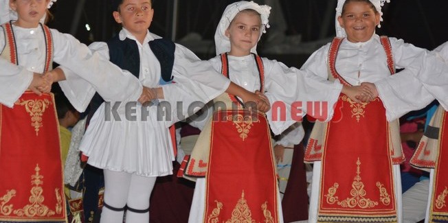 Τα υπέροχα χορευτικά του “Αιγιαλού”