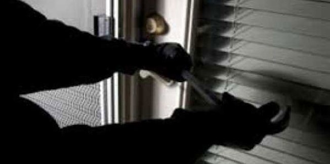 Διάρρηξη στην Αγία Παρασκευή του Ασπρογέρακα!