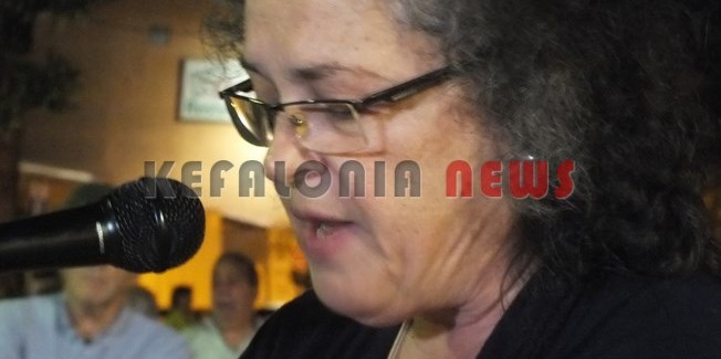 Για τη Δημοκρατία και την αξιοπρέπεια.