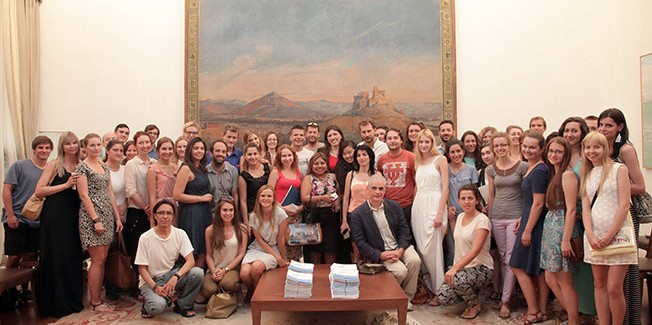 Συνάντηση της Προέδρου της Βουλής με Φοιτητές και  καθηγητές που συμμετέχουν στο πρόγραμμα ΘΥΕΣΠΑ