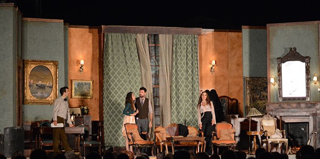 Πρωτοφανές!!! Δεν επέτρεψαν φωτογράφιση σε Θεατρική Παράσταση.