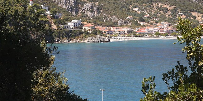 ΣΕ ΠΟΡΟ ΚΑΙ ΒΑΘΥ ΠΡΟΒΑΛΛΕΤΑΙ  ΤΗΝ ΠΕΜΠΤΗ ΚΑΙ ΤΗΝ ΠΑΡΑΣΚΕΥΗ ΤΟ «ΛΟΥΛΟΥΔΙΑ ΤΟΥ ΠΕΛΑΓΟΥΣ»