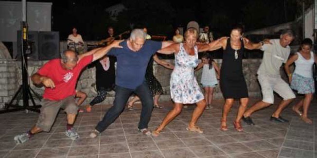 Γέμισαν νότες τα Ζερβάτα!