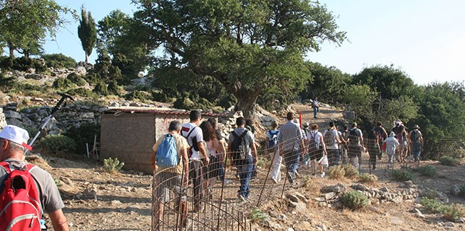 Πάνω στα βουνά της Κεφαλονιάς  ο ΕΛΑΣ και ο ΔΣΕ έγραψαν λαμπρή ιστορία..