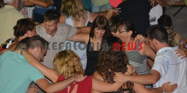 Χορός και ψησταριά ως το πρωϊ στα  Δαμουλιανάτα.