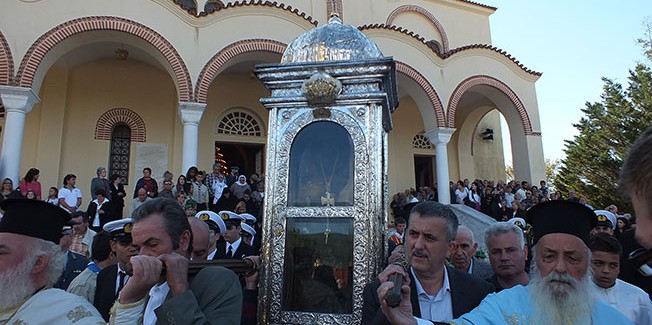 Ο Τέρενς Κουίκ θα εκπροσωπήσει την κυβέρνηση στον Άγιο.