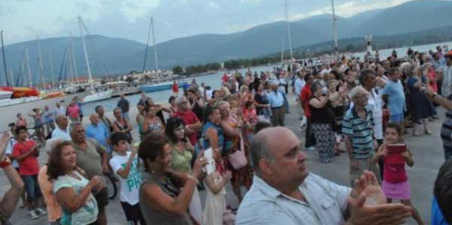 Πρωτοφανής υποδοχή για το «Διονύσιος  Σολωμός» απόψε στην Σάμη.