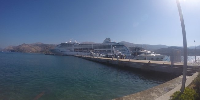 Seven Seas Mariner έδεσε σήμερα στο “μπαστούνι”