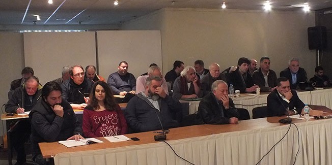 Άβουλοι και μοιραίοι….