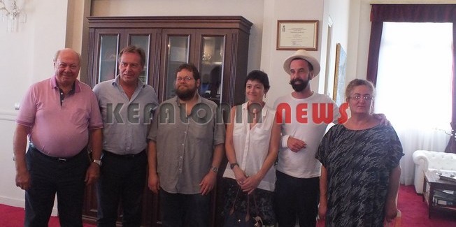 Συναυλία έξω από τη Δρογκαράτη.