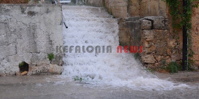 Πρωτοφανής πλημμύρες στο  Αργοστόλι.