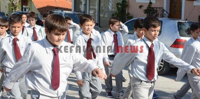 Η μαθητική παρέλαση στο Ληξούρι