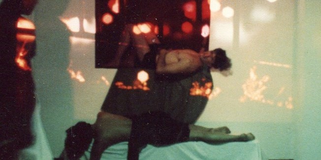 ΕΠΕΤΕΙΟΣ 25 ΧΡΟΝΩΝ ΑΠΟ ΤΗΝ ΠΡΩΤΗ PERFORMANCE ΚΑΙ ΤΗΝ ΙΔΡΥΣΗ ΤΟΥ ART STUDIO EST ΑΠΟ ΤΟΝ ΚΩΣΤΑ ΕΥΑΓΓΕΛΑΤΟ