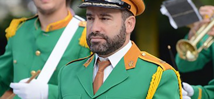 Συνέντευξη με τον άνθρωπο που “έστησε”και διευθύνει επί 15 χρόνια την Φιλαρμονική Σάμης, Γεράσιμο Γεωργόπουλο.