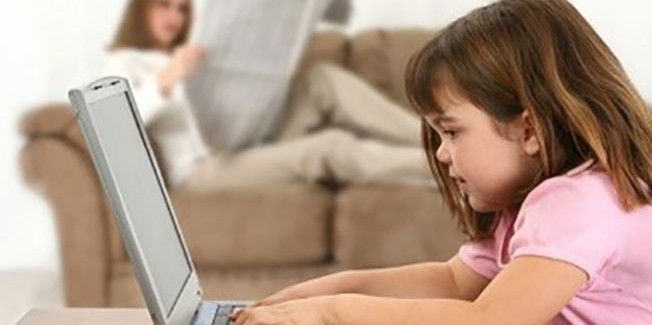 Ποια είναι η σχέση των γονιών με την τεχνολογία;