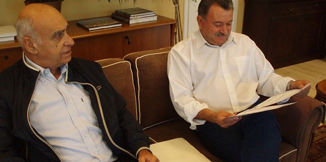 Στον Περιφερειάρχη Ιονίων Νήσων η  Χορωδία Κέρκυρας  μετά τις χρυσές επιτυχίες της.