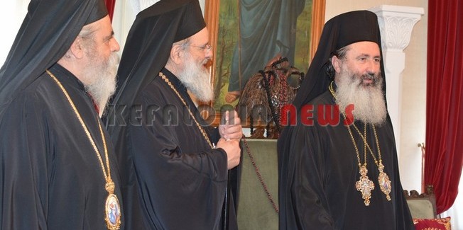 Στα ….ενδότερα της Μητρόπολης.