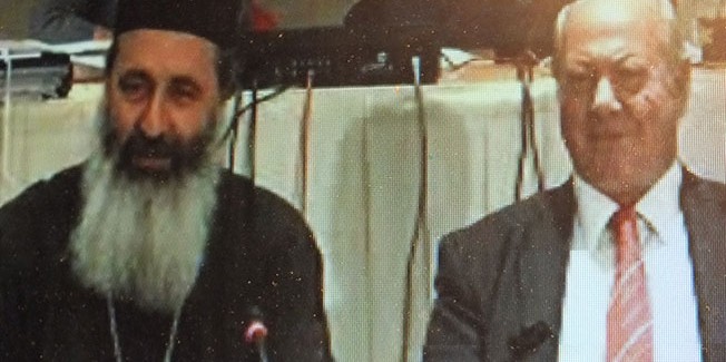 Αιφνίδια επίσκεψη του Μητροπολίτη στη συνεδρίαση του Δ.Σ.
