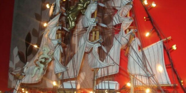 Άναψε το Χριστουγεννιάτικο δέντρο στα Πουλάτα