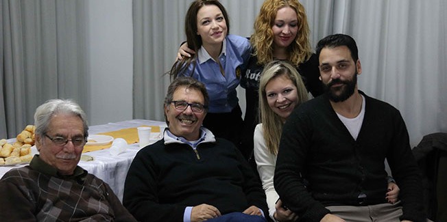 Κοπή πίτας στο Θεατρικό Εργαστήρι    Σύγχρονης Τέχνης