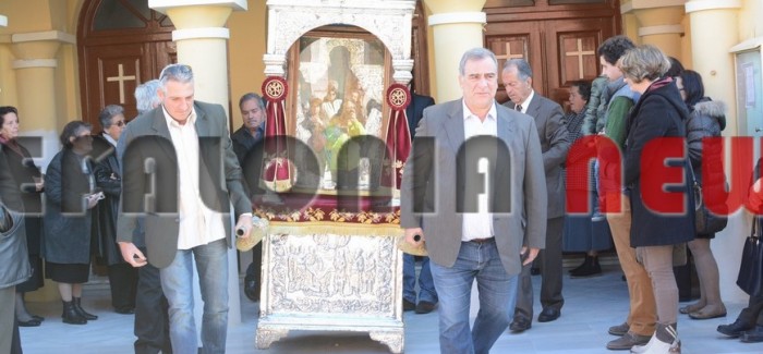 Ο Θρόνος του Αγίου Χαραλάμπους μεταφέρθηκε από τον Παντοκράτορα στον ανακαινισμένο Ναό Του +video