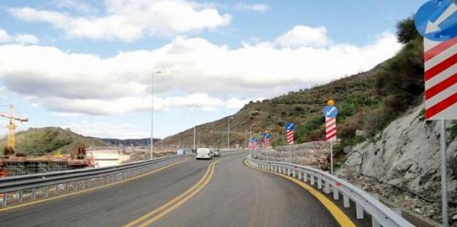 Video: Η κατασκευή   Κορίνθου-Πατρών. (Μας ενδιαφέρει)