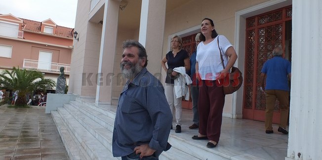 Νέα παράσταση σε εισαγγελέα και ΔΔΕ Κεφαλονιάς.