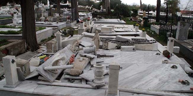 Έρχου και Ίδε … το Νεκροταφείο  Ληξουρίου