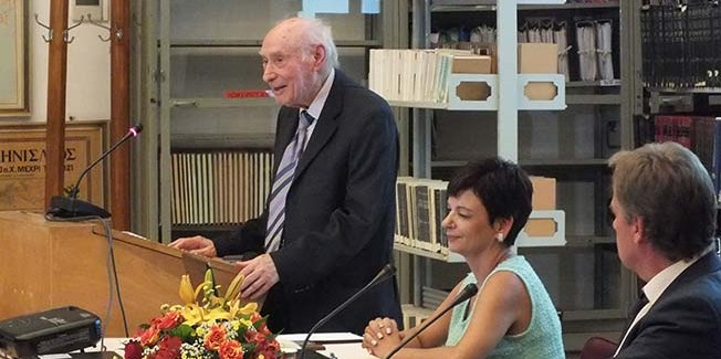 Κοσμοσυρροή στην ομιλία του Φώτη  Παυλάτου