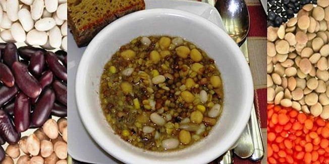 Αναβίωσει του παραδοσιακού έθιμου “Τα Μπουρμπουρέλια”.