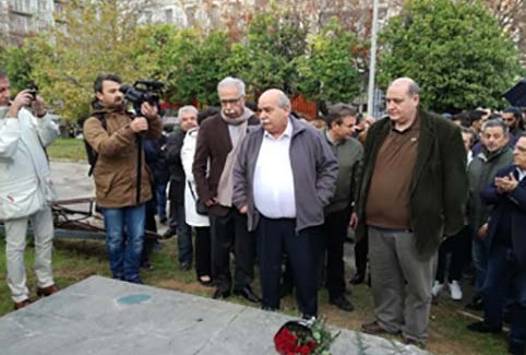 Κατάθεση στεφάνου του Προέδρου της Βουλής στο  Πολυτεχνείο