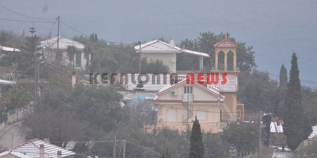 Χιόνια στο καμπαναριό….