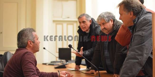 Δυναμική η συγκέντρωση  για την μεταφορά μπαζών  στο Ληξούρι