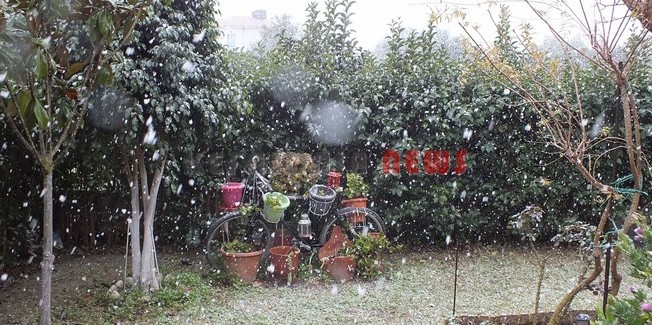Χιονίζει στην Κεφαλονιά.