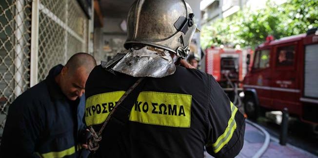«Αδειάζουν» τους πυροσβέστες που διαμαρτυρήθηκαν