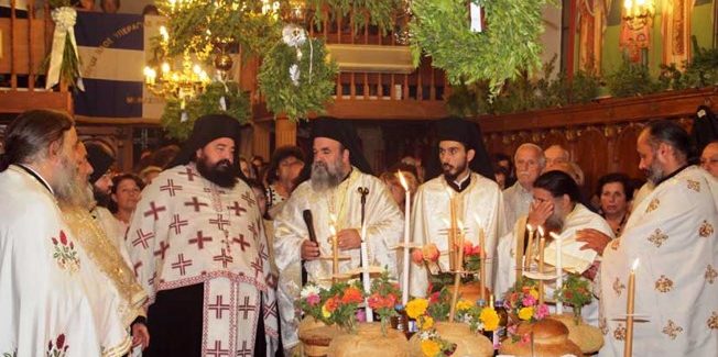 Η   Αγία Θέκλα και η περίφημη εικόνα του αγιογράφου Γεωργίου Στελλακάτου Λοβέρδου στην ομώνυμη εκκλησία του χωριού Αγία Θέκλη της Παλικής.