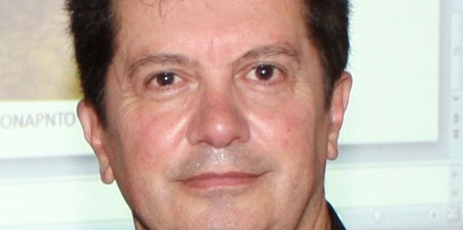 Η ΝΕΑ ΠΟΙΗΤΙΚΗ ΣΥΛΛΟΓΗ ΤΟΥ ΚΩΣΤΑ ΕΥΑΓΓΕΛΑΤΟΥ “ΕΡΜΗΤΙΚΕΣ ΛΑΜΠΙΔΕΣ”