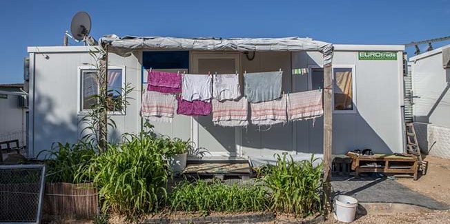 Ανησυχίες για εκατοντάδες ασυνόδευτα παιδιά που κοιμούνται σε άσχημες συνθήκες στην Ελλάδα αυτόν το χειμώνα