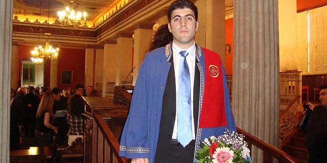 Διονύση αξίζεις